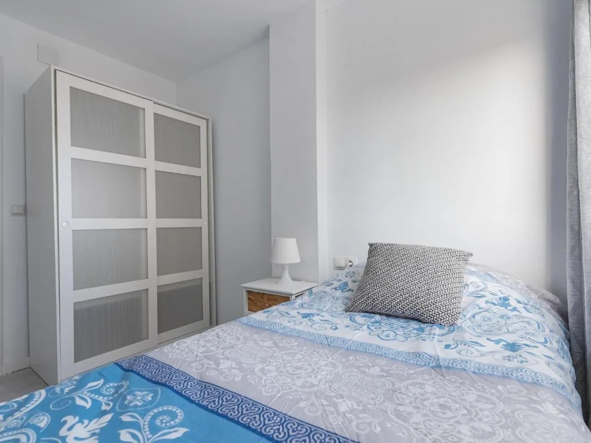 Simplistic Holiday Home In Malaga Near Moorish Castle