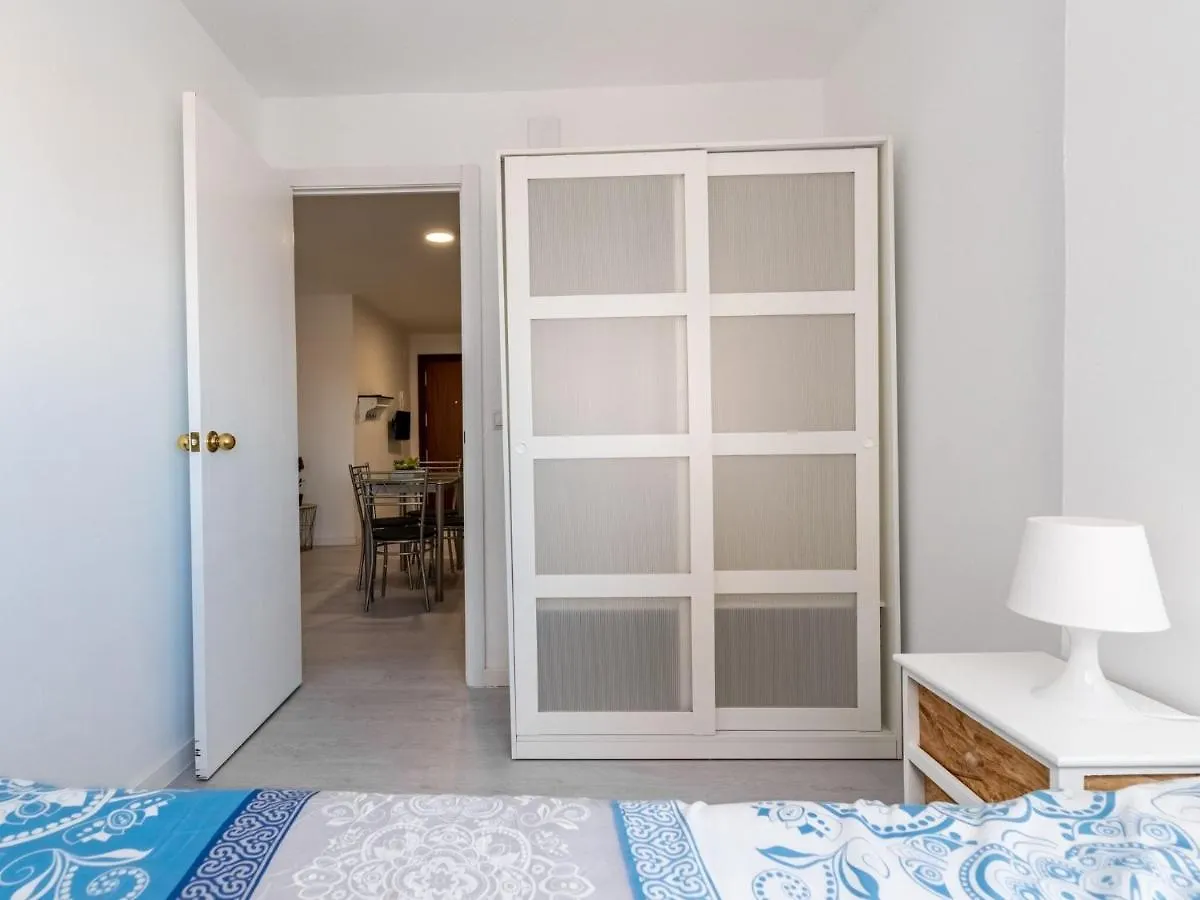 Simplistic Holiday Home In Malaga Near Moorish Castle 0*,