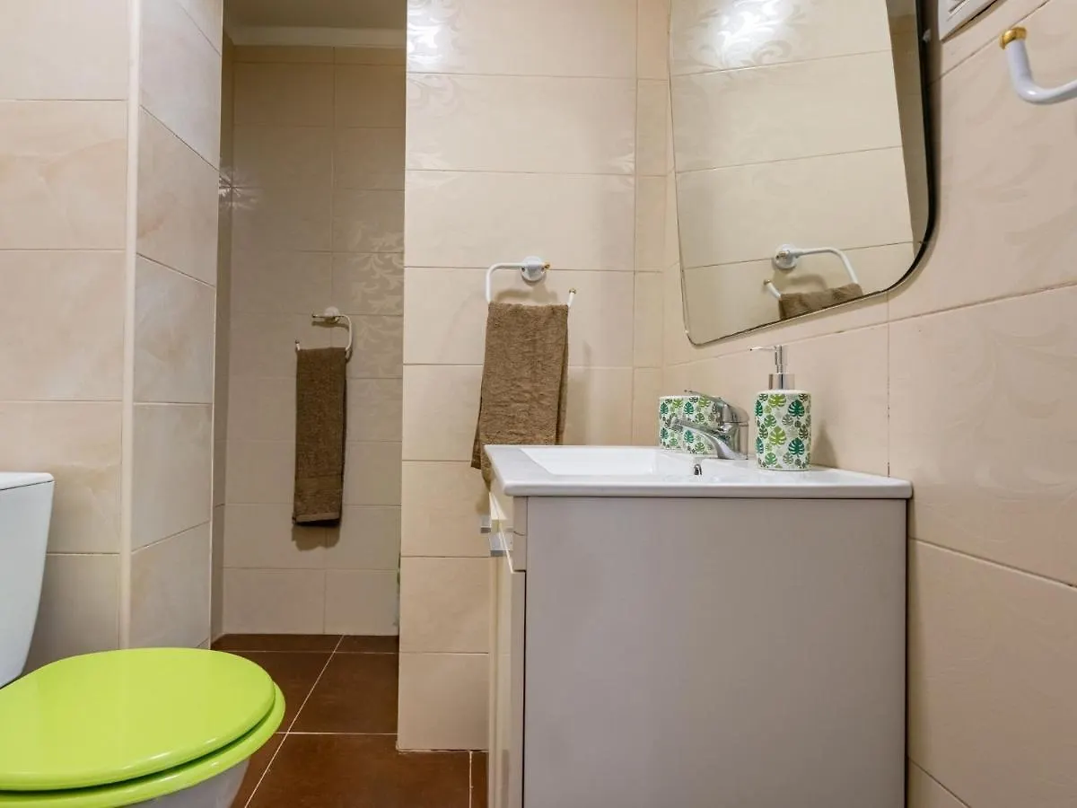 Simplistic Holiday Home In Malaga Near Moorish Castle
