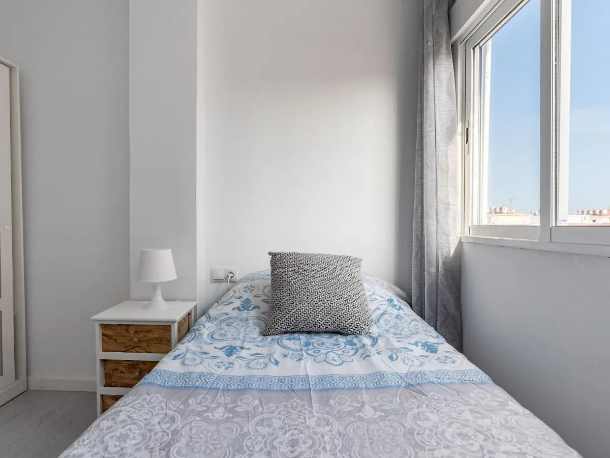 Simplistic Holiday Home In Malaga Near Moorish Castle