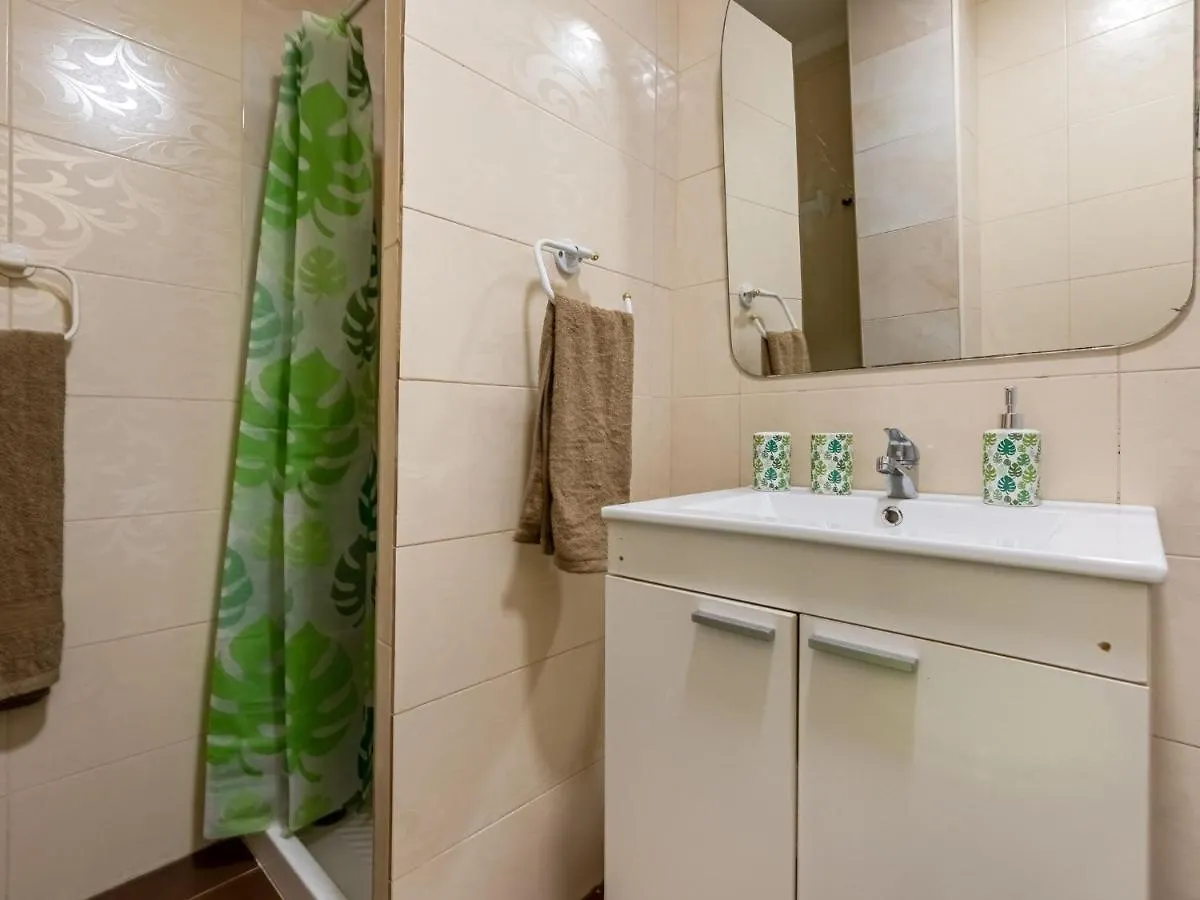 Simplistic Holiday Home In Malaga Near Moorish Castle